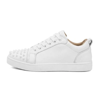 Zapatillas de zapatillas con tachuelas negras personalizables